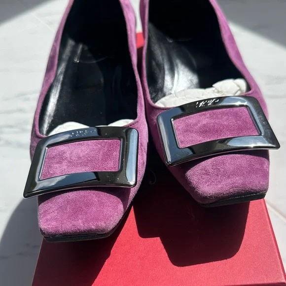 Roger Vivier rare pink suede Flats with Silver Buckle - Picture 2 of 16